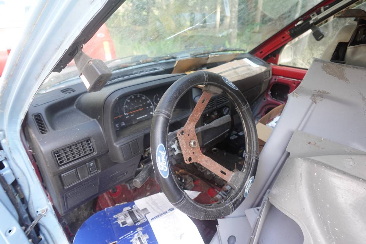 Ford-festiva-1989-6