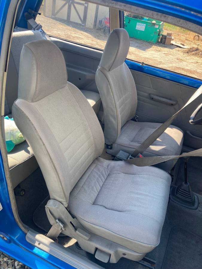 Ford-festiva-1993-blue-8