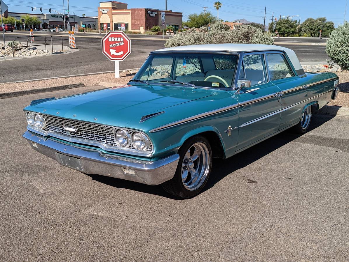 Ford-galaxie-500-1963-custom