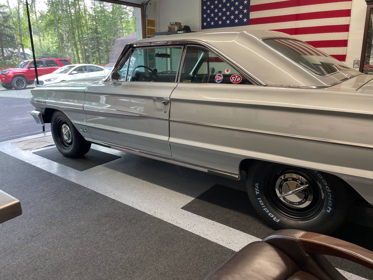 Ford-galaxie-500-1964-grey-11
