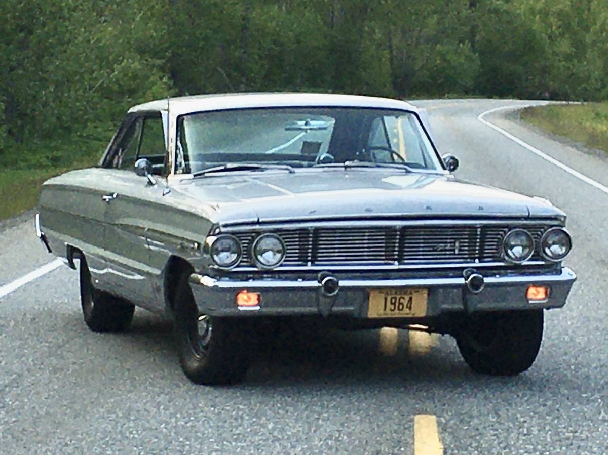 Ford-galaxie-500-1964-grey-2