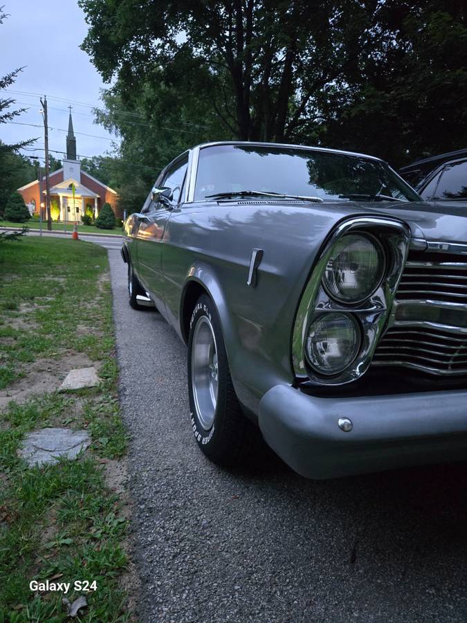 Ford-galaxie-500-1966-4