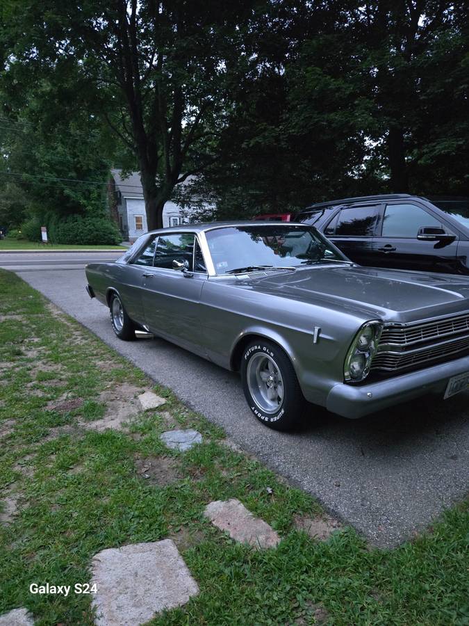 Ford-galaxie-500-1966-8