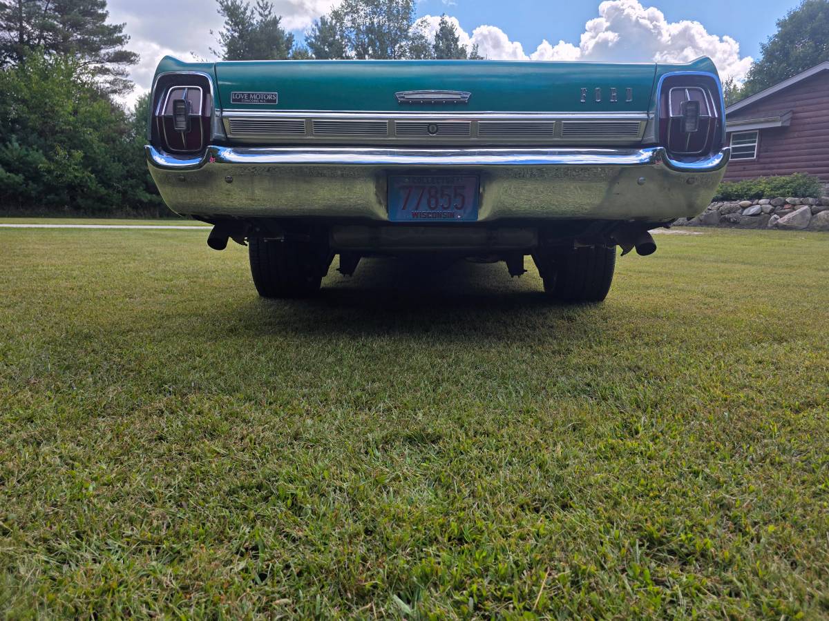 Ford-galaxie-500-1967-green-13
