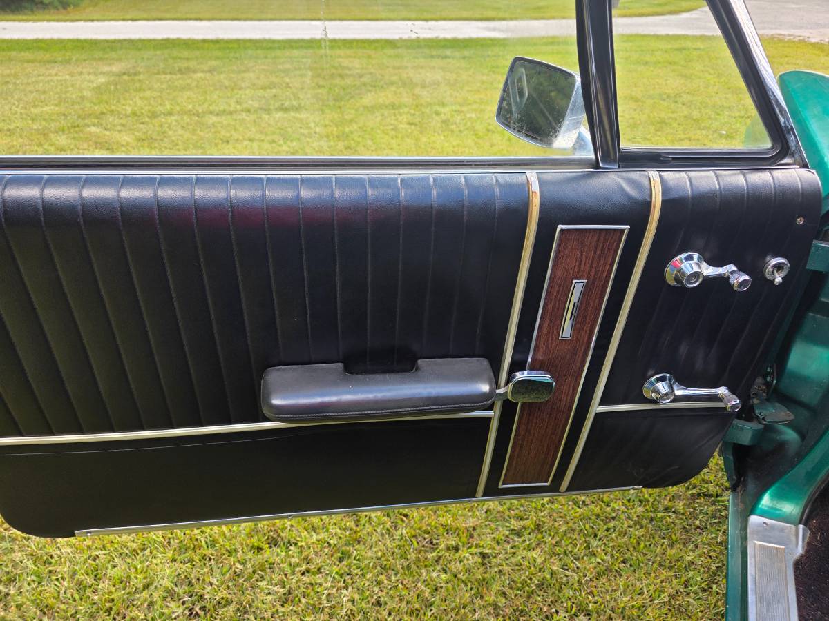 Ford-galaxie-500-1967-green-4