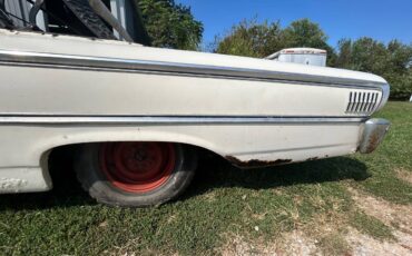 Ford-galaxie-500-convertible-1963-white-2