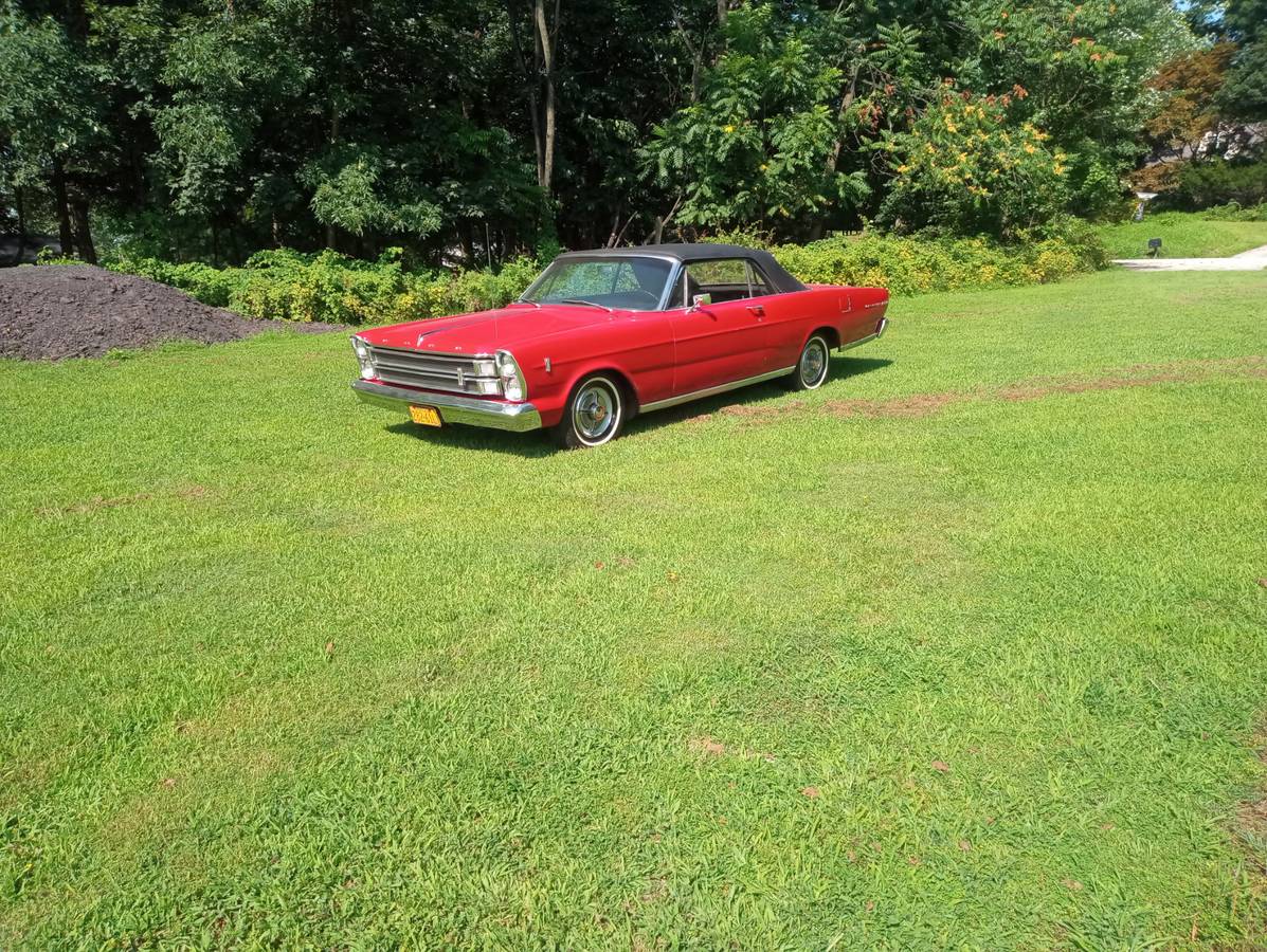 Ford-galaxie-500-convertible-1966-red-2