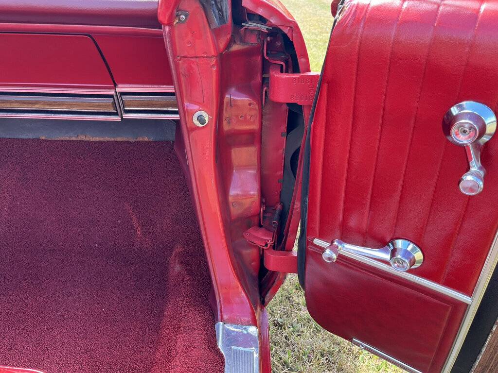 Ford-galaxie-500-rag-top-1967-red-18