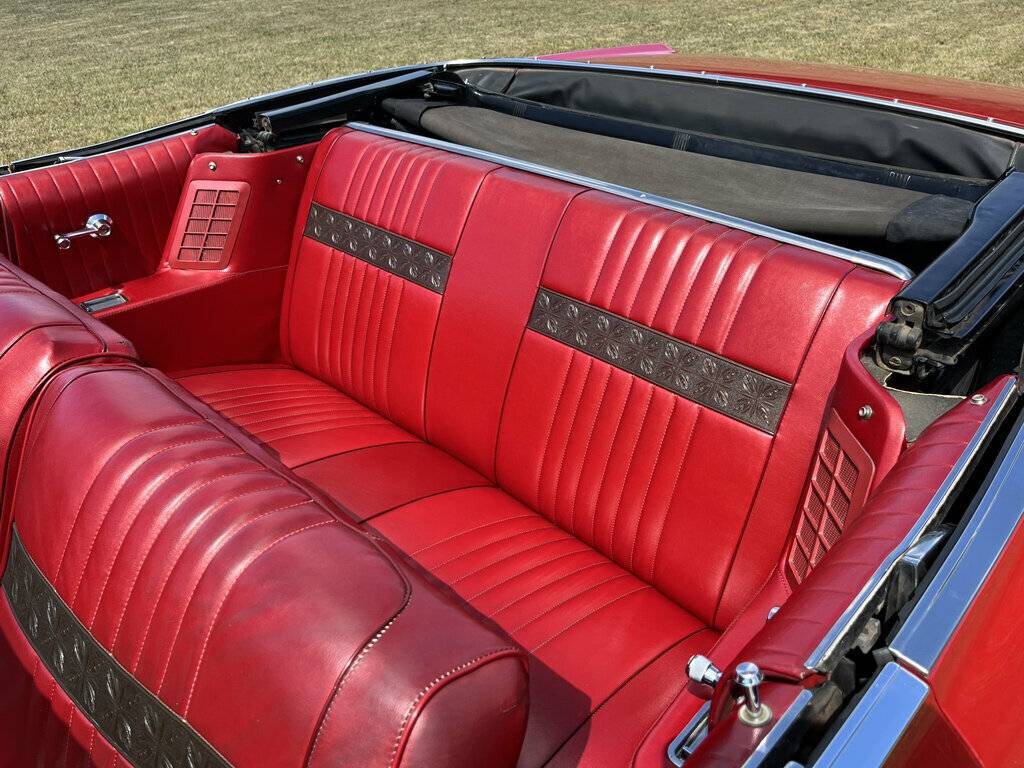 Ford-galaxie-500-rag-top-1967-red-23