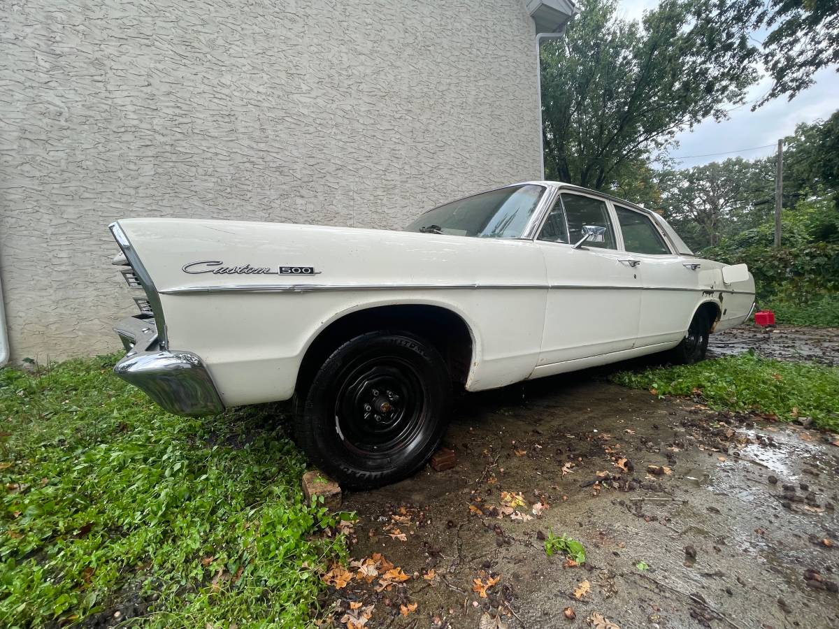 Ford-galaxy-500-1967-1