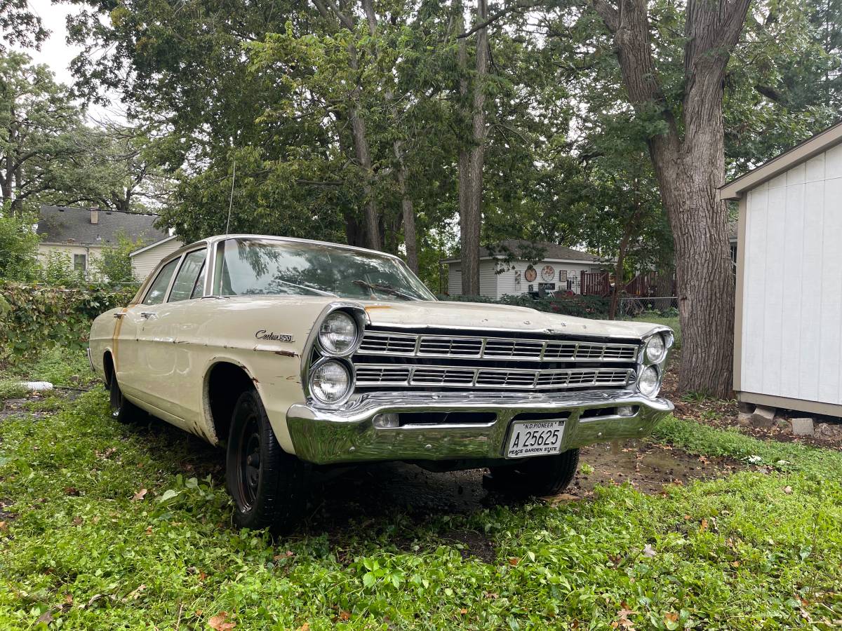 Ford-galaxy-500-1967-2