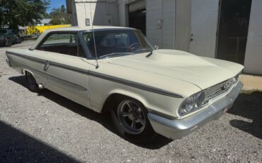 Ford-galaxy-lightweight-clone-1963-white-2