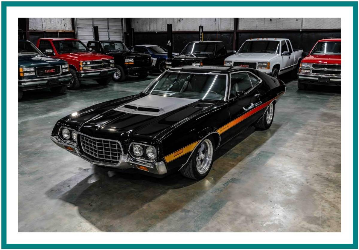 Ford-gran-torino-sport-1972-black-11