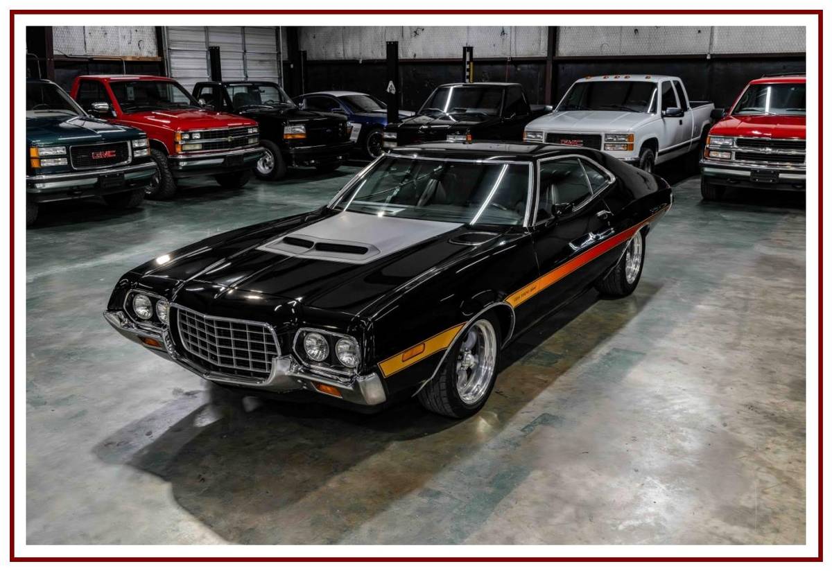 Ford-gran-torino-sport-1972-black-15