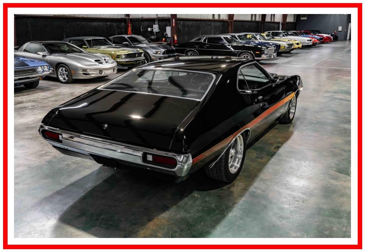 Ford-gran-torino-sport-1972-black-16