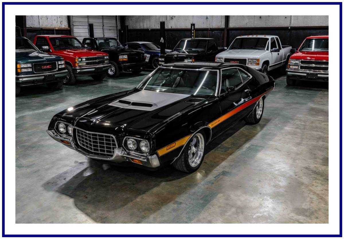 Ford-gran-torino-sport-1972-black-23