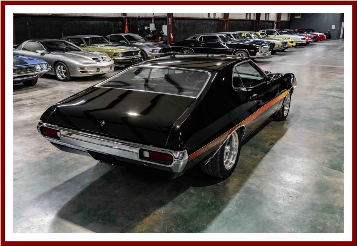 Ford-gran-torino-sport-1972-black-28