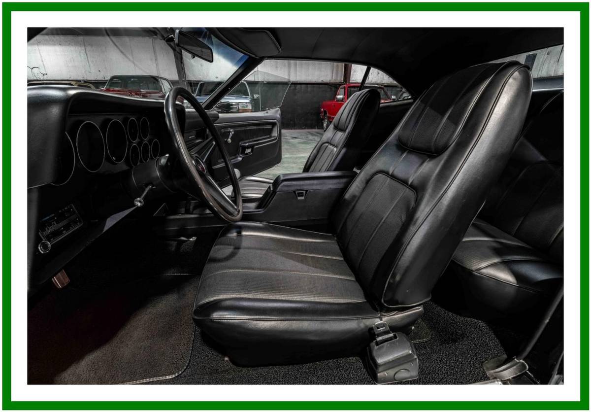 Ford-gran-torino-sport-1972-black-29