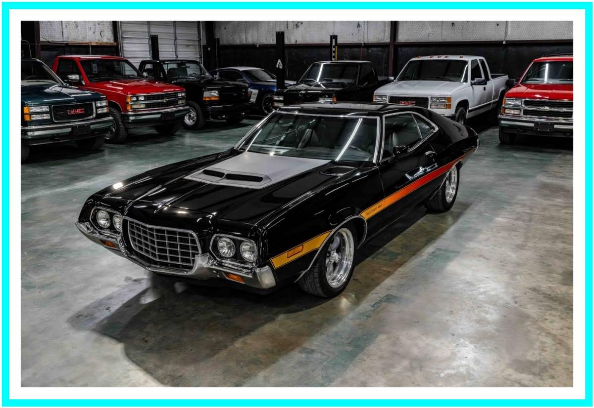 Ford-gran-torino-sport-1972-black-44