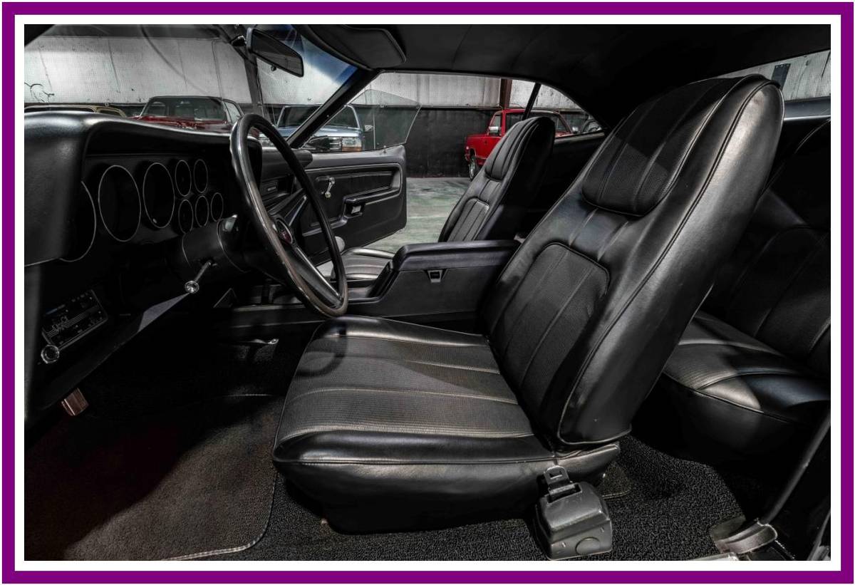 Ford-gran-torino-sport-1972-black-50