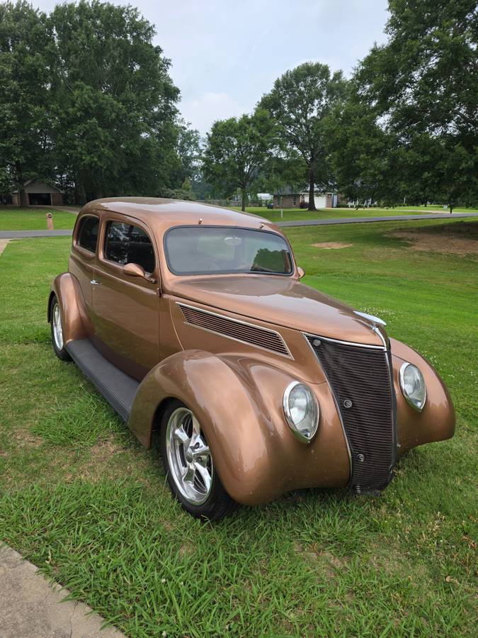 Ford-humpback-1937-3