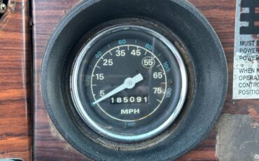 Ford-l8000-diesel-1982-white-1