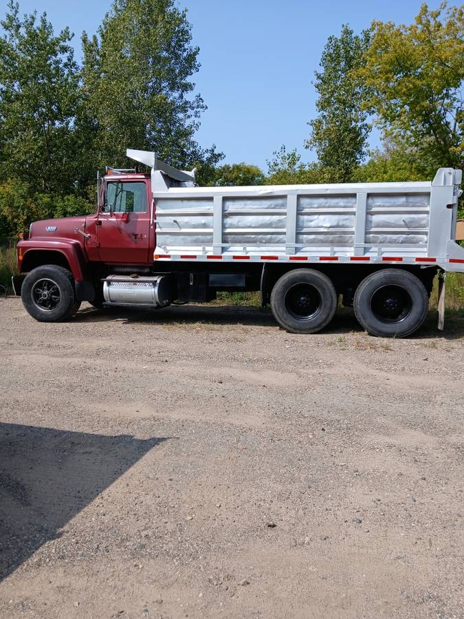 Ford-l8000-dump-truck-diesel-1991-red-1