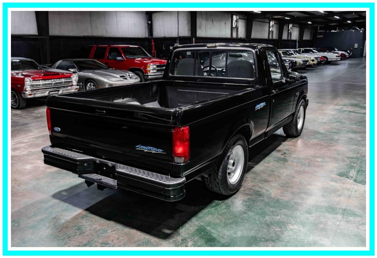 Ford-lightning-1993-black-100