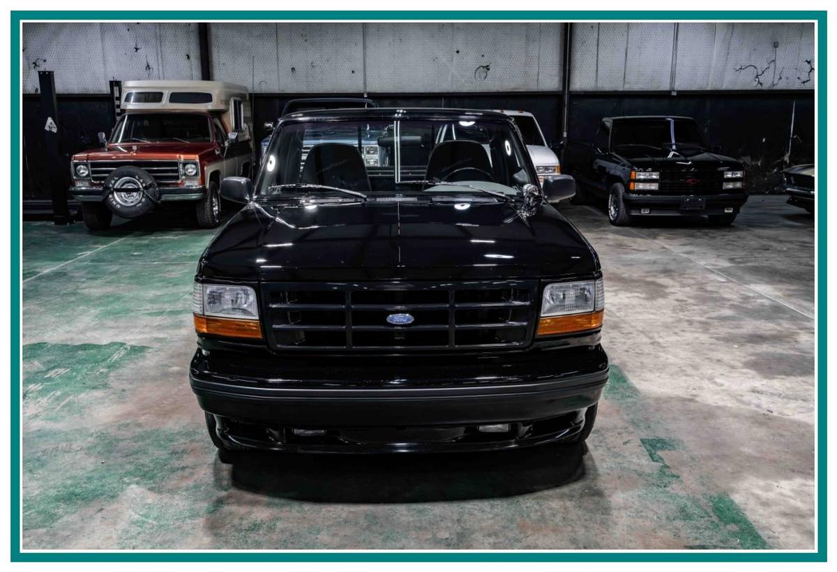 Ford-lightning-1993-black-107