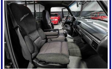 Ford-lightning-1993-black-54