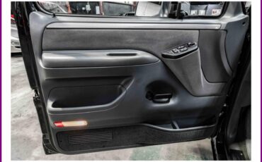 Ford-lightning-1993-black-61