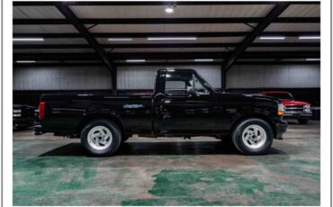 Ford-lightning-1993-black-64