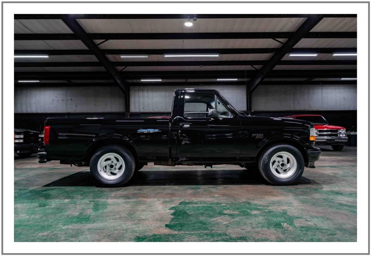 Ford-lightning-1993-black-64