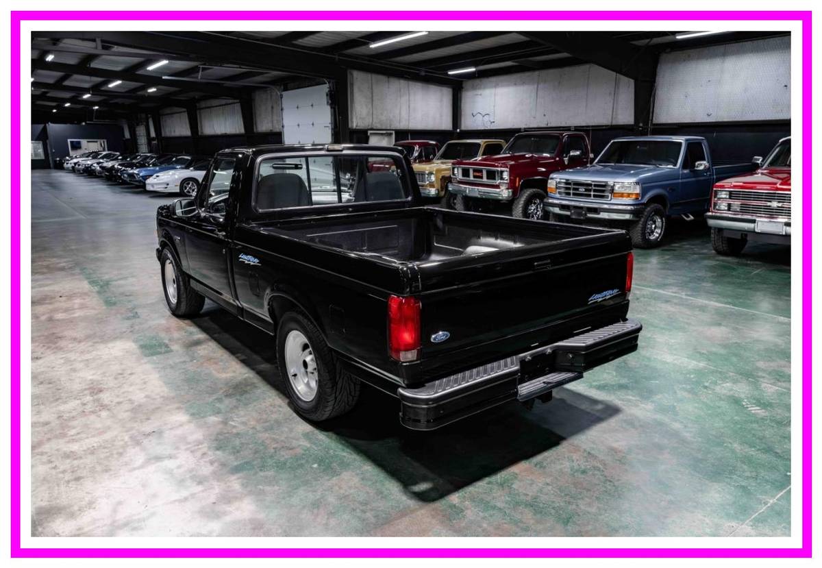 Ford-lightning-1993-black-88