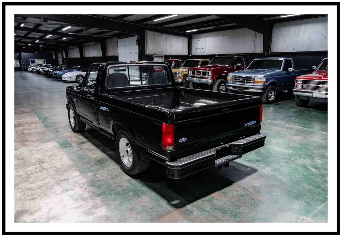 Ford-lightning-1993-black-93