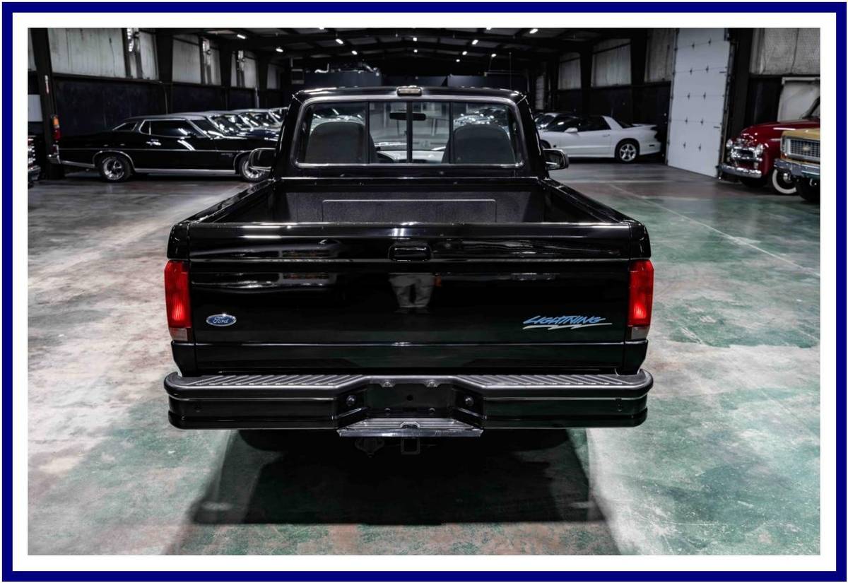 Ford-lightning-1993-black-94