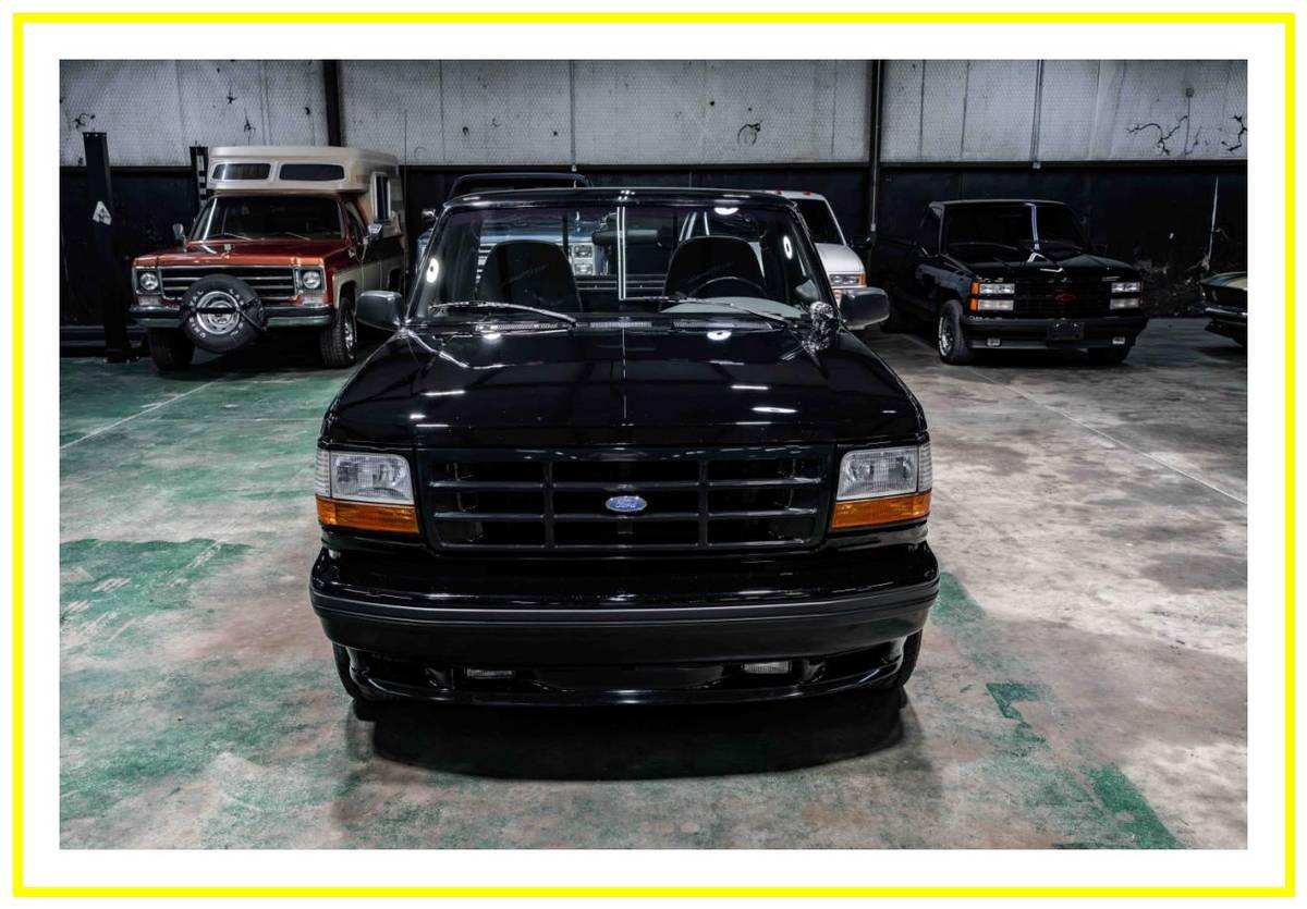 Ford-lightning-1993-black-96