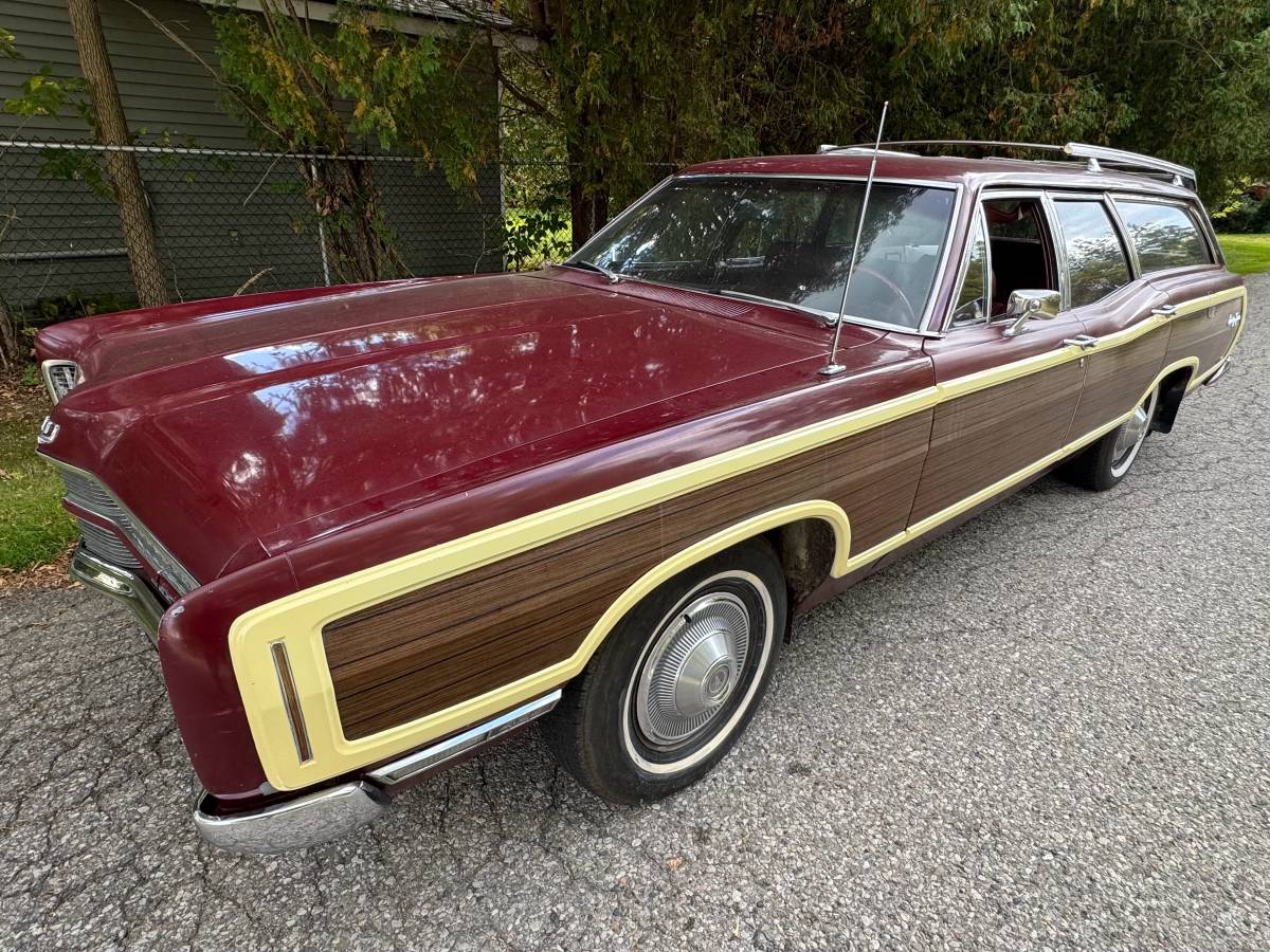Ford-ltd-1969-red-22