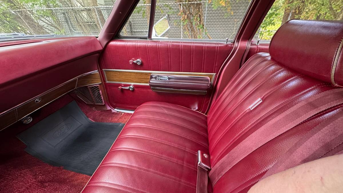 Ford-ltd-1969-red-5