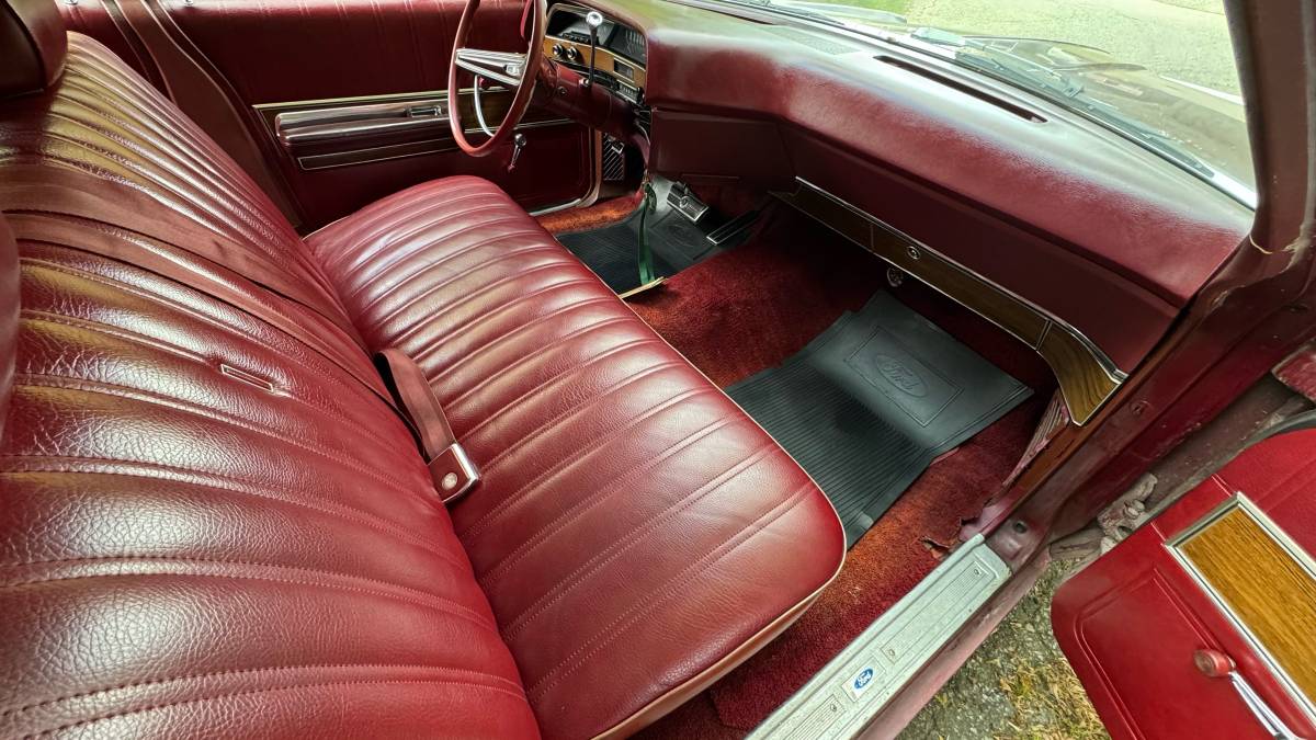 Ford-ltd-1969-red-8