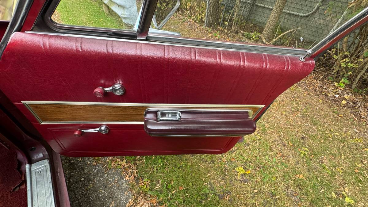 Ford-ltd-1969-red-9