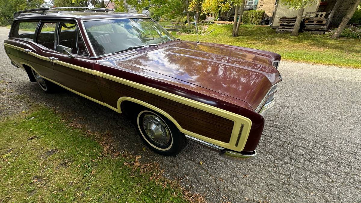 Ford-ltd-1969-red