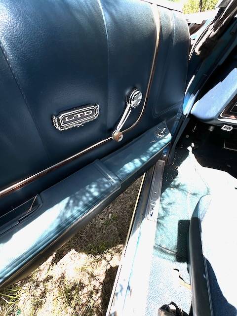 Ford-ltd-1973-blue-5