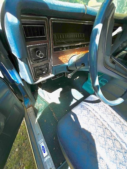Ford-ltd-1973-blue-6