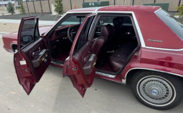 Ford-ltd-crown-victoria-1988-custom-7