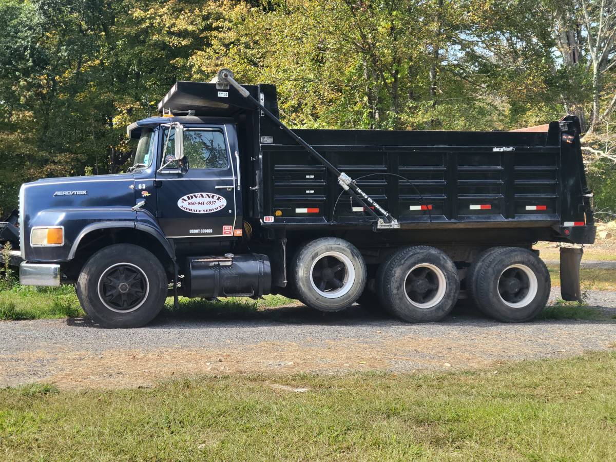 Ford-lts8000-wford-engine-diesel-1988-blue-2