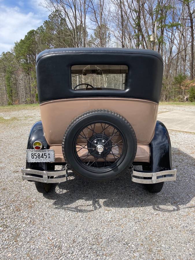 Ford-model-a-1929-brown-10