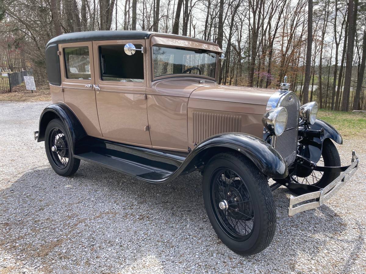 Ford-model-a-1929-brown-12
