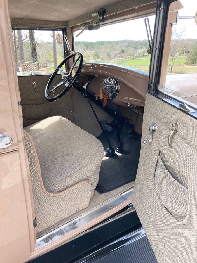 Ford-model-a-1929-brown-20