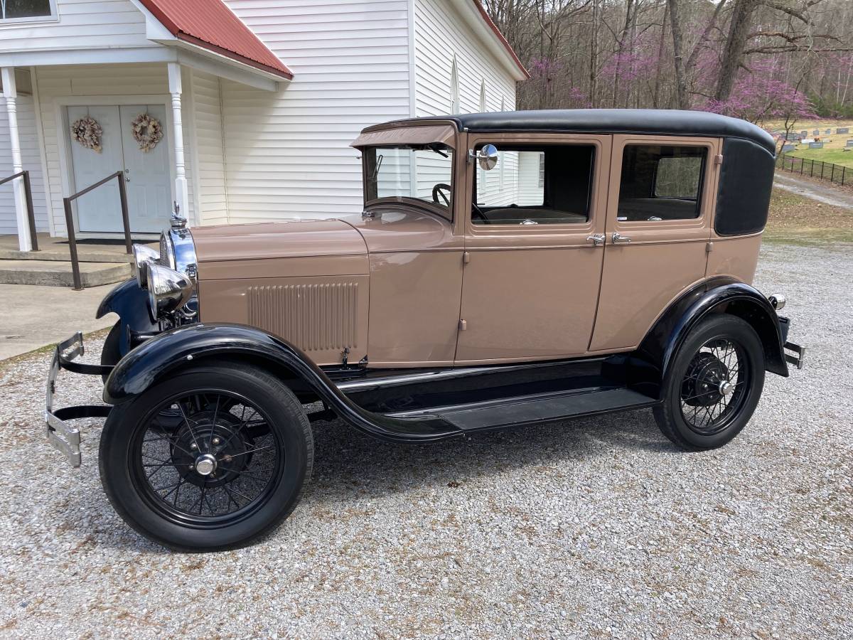 Ford-model-a-1929-brown-21